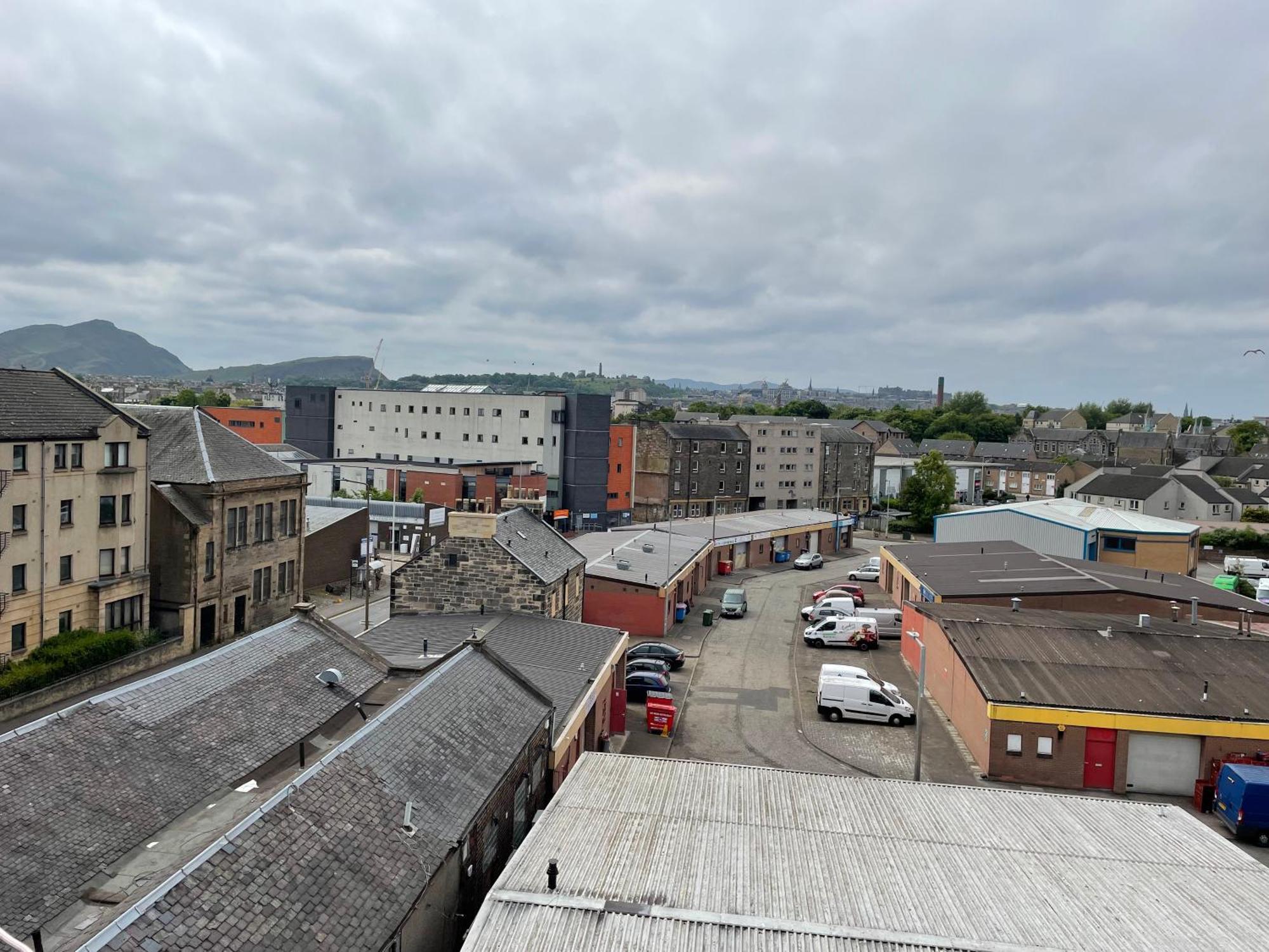 Comfy 2 Bedroom Flat Near Edinburgh City Center Exterior photo